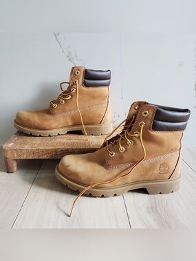 Timberland Wheat/Tan Lace-Up Work Boots with Padded Collar